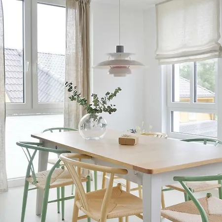 Kosi Am Zehn * Koserow